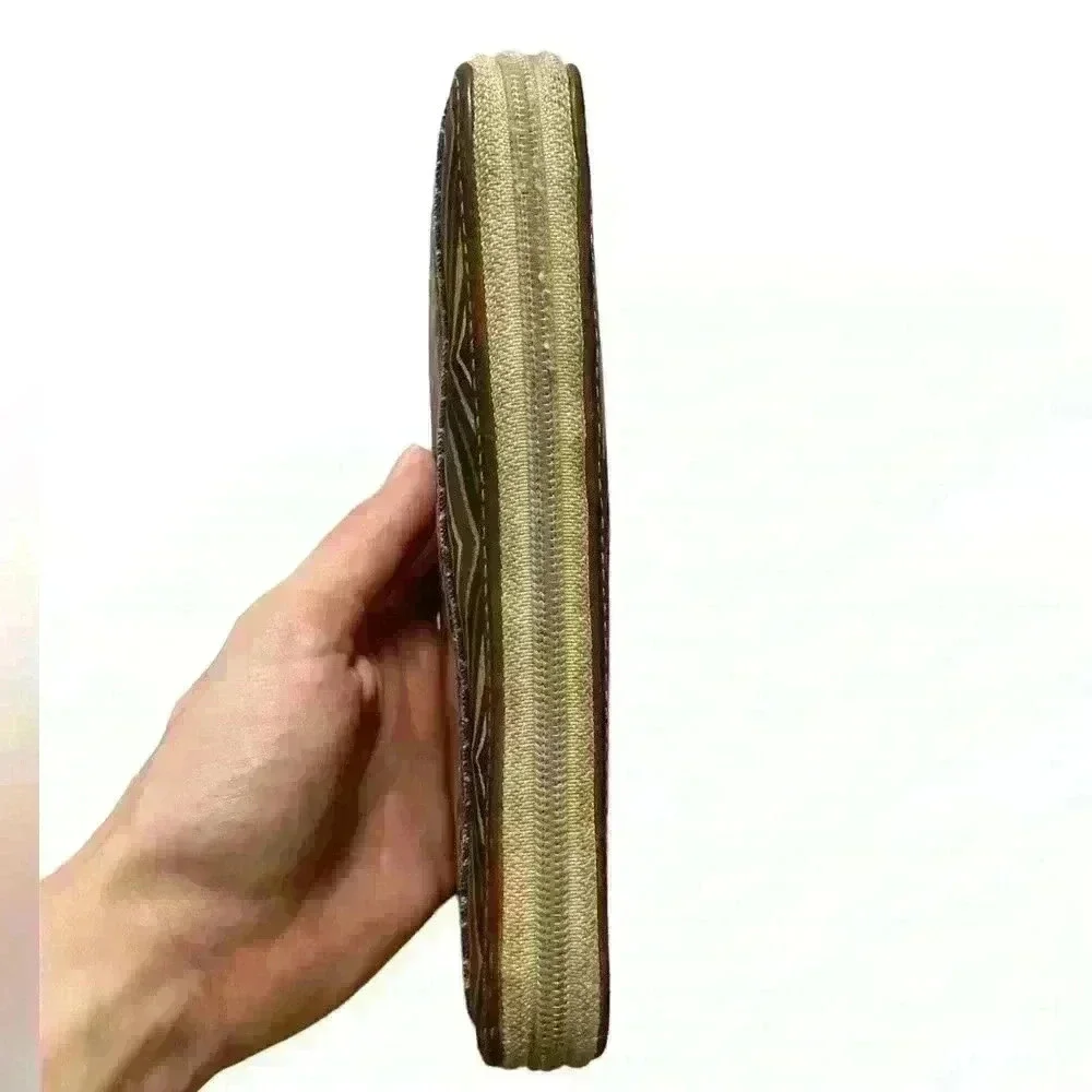 Fossil Key Per Beige Zip Around Wallet